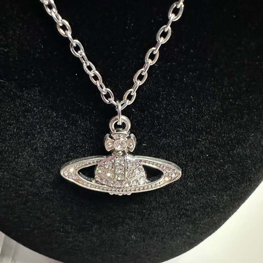Vivienne Westwood Orb Necklace Silver 5504 - Picture 3 of 5
